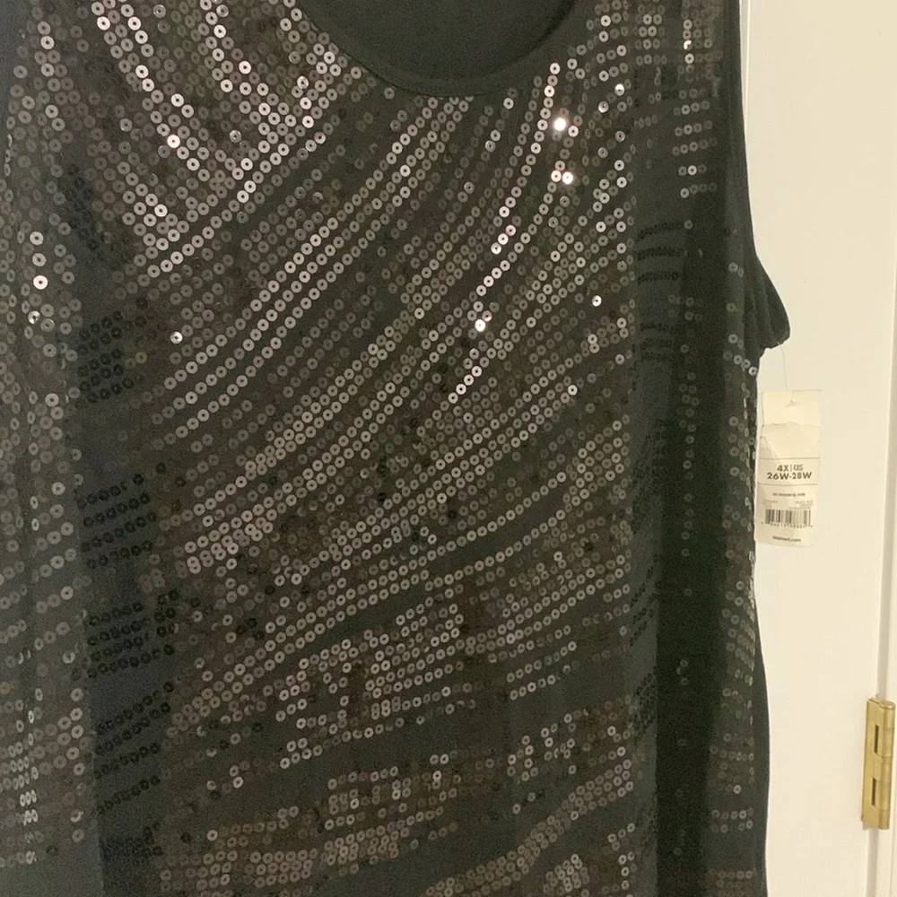 George Black sequence top. - Picture 2 of 9